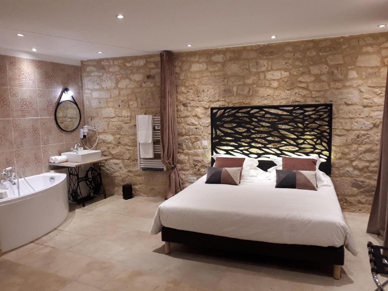 La Tissandiere Hotel Lalbenque ภายนอก รูปภาพ